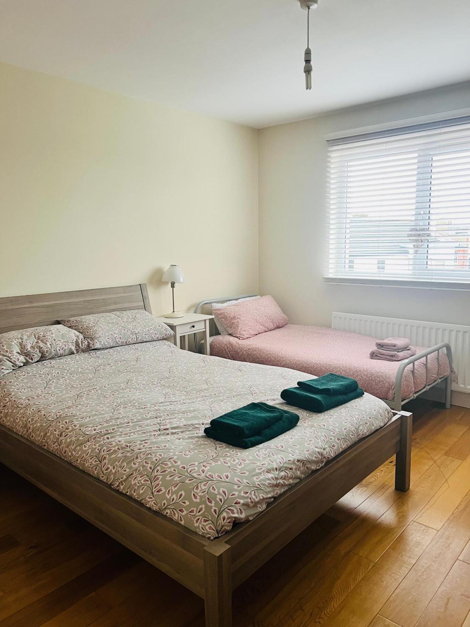 Penthouse Apartment - Town Centre, Sea Views, Secure Parking Portrush Exterior foto